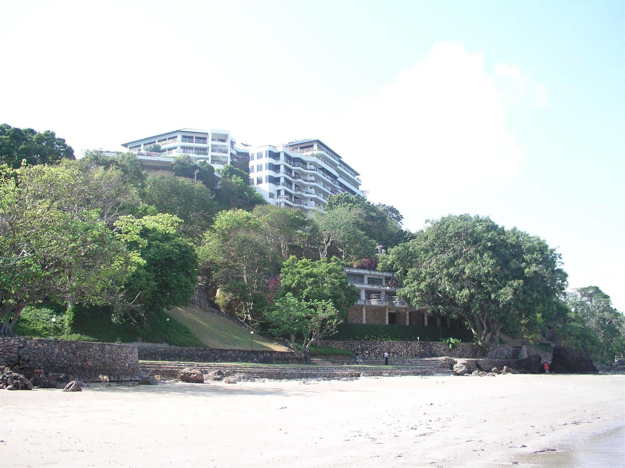 Hinsuay Namsai Resort Rayong Extérieur photo